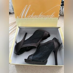 Michaelangelo Elegant Black Lace Heels - David’s Bridal